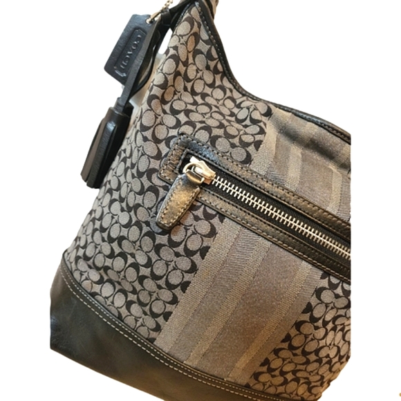 Coach Handbags - Coach classic stripe crossbody bag. Decent size bag. Perfect condition. 🖤🩶